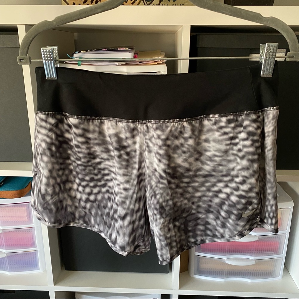 Nike Dri Fit Running Shorts size Small